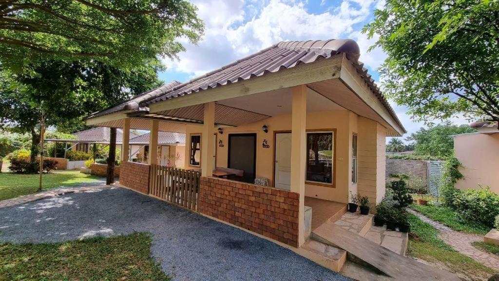 Dusit Talai Resort Mu Si Exterior foto