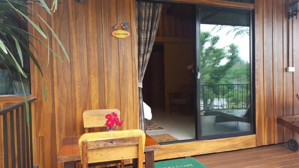 Dusit Talai Resort Mu Si Exterior foto